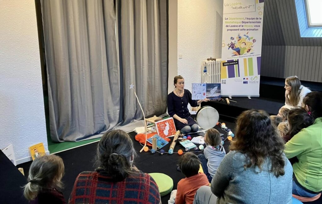 Image 0 : INSTANTS FAMILLE - LECTURE MUSICALE