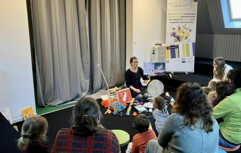 Image 0 : INSTANTS FAMILLE - LECTURE MUSICALE