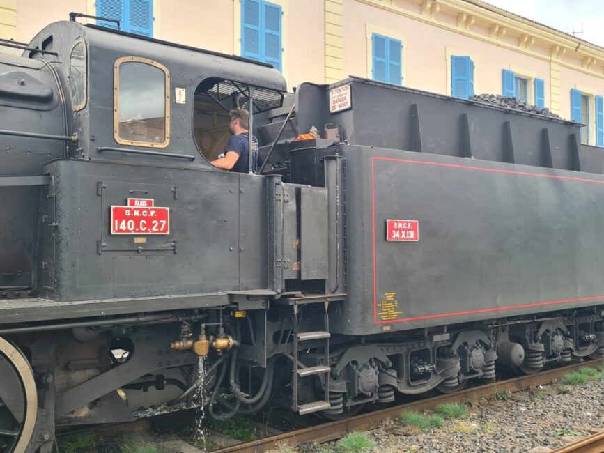 Image 0 : LE CÉVENOL EXPRESS AU COEUR DES GORGES DE L'ALLIER