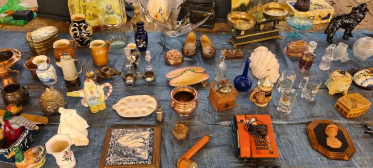 Image 0 : VIDE GRENIERS